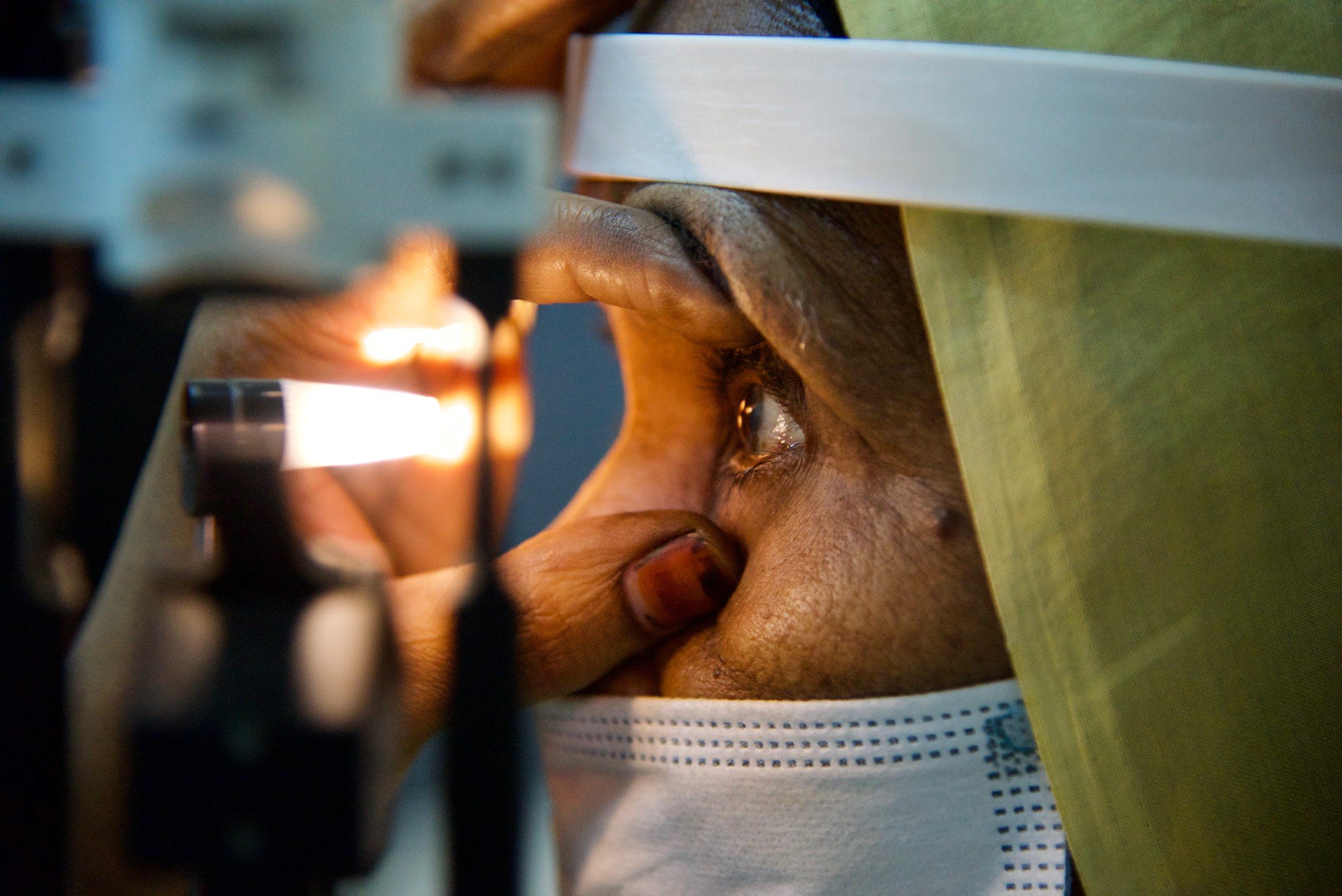 Eye examination by the national eye care programme with primary health care services in Saudi-Arabia.