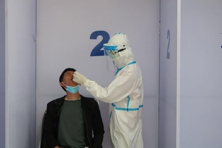 20201120-covid-19-air-travel-samples